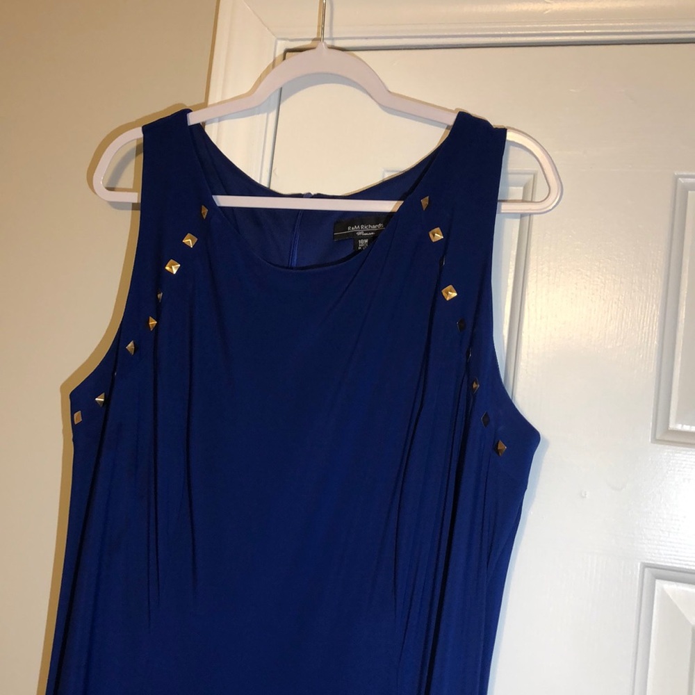 ⬇️R & M Richards Blue Sleeveless Evening Gown